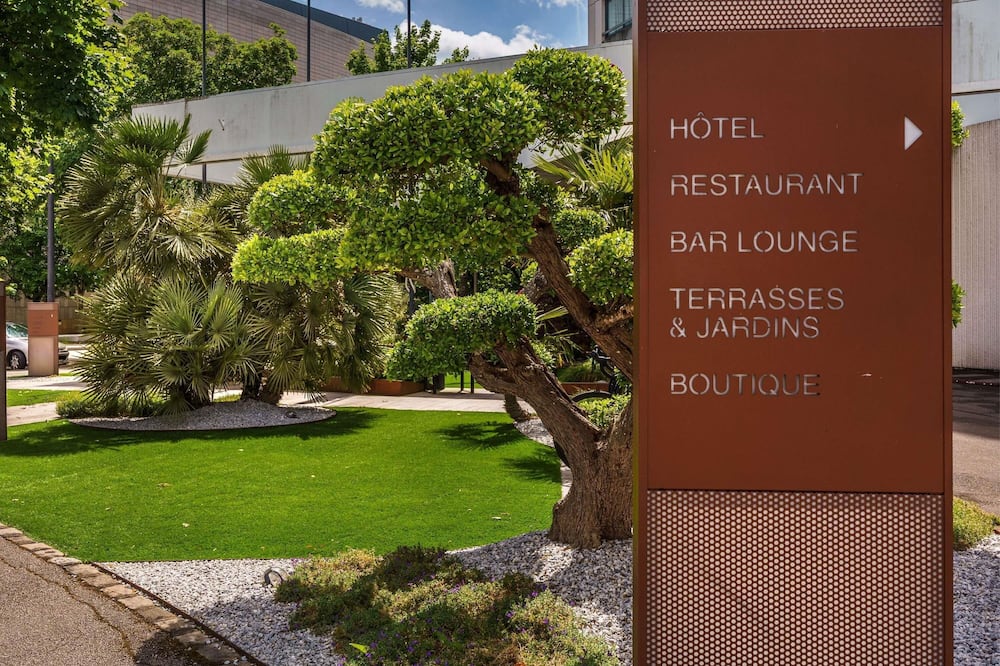 ホテル メルキュール ディジョン セントル クレマンソー 写真