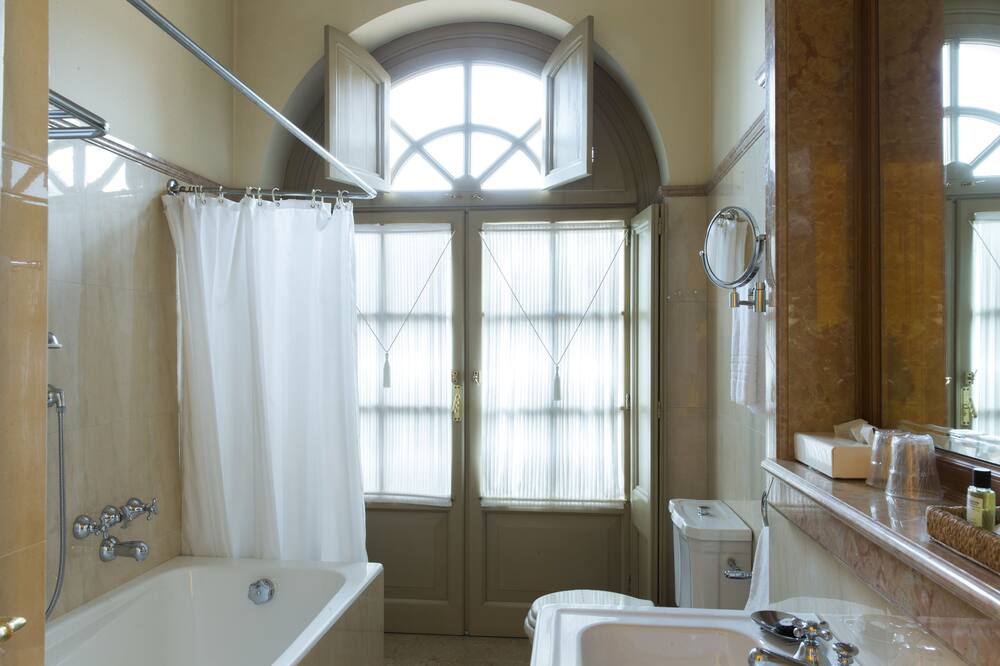 ヴィラ フェナローリ パレス ホテル 写真