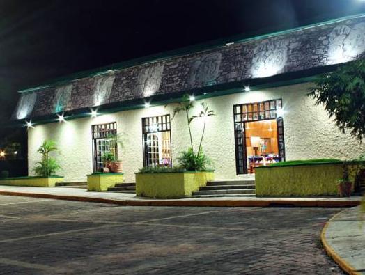 Hotel Plaza Palenque 写真