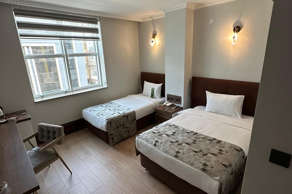 ニフ アンカラ ホテル 写真