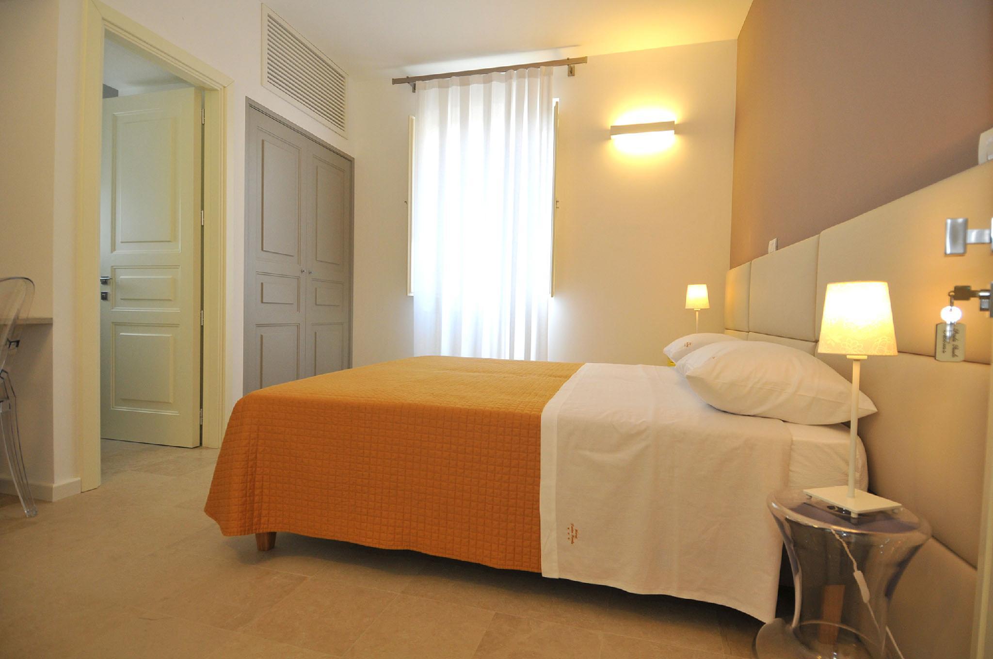 ホテル ポルタ レアーレ 写真