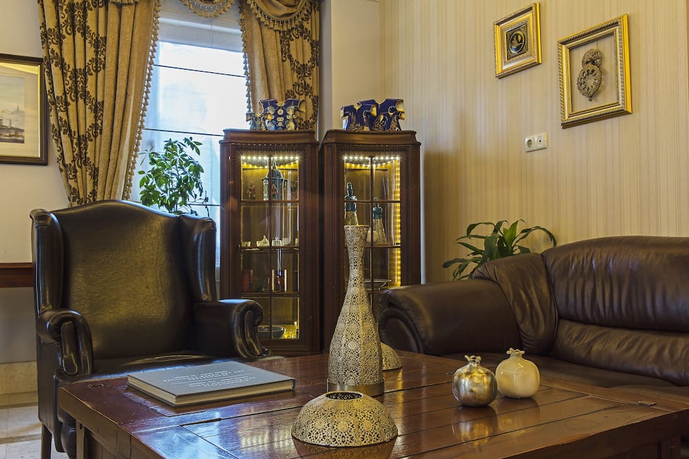 アクラ ホテル 写真