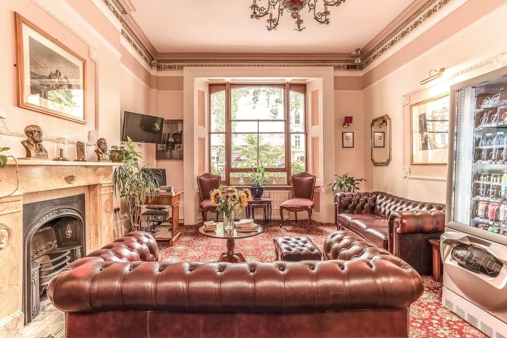 ドルフィン ホテル 写真