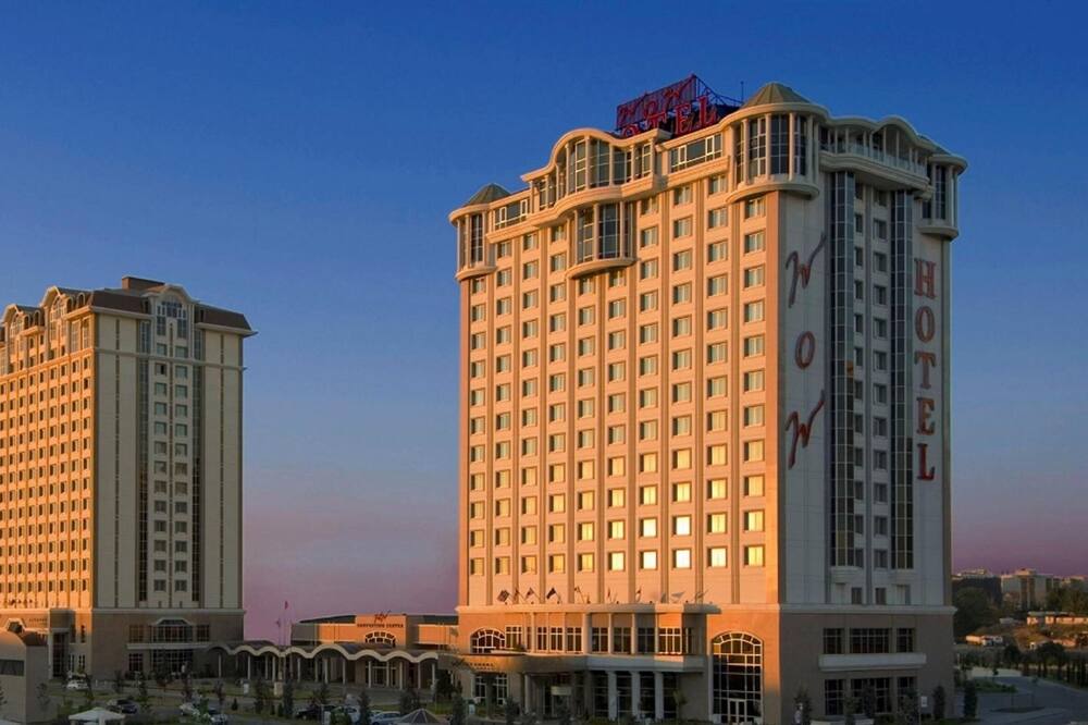 ワウ エアポート ホテル 写真