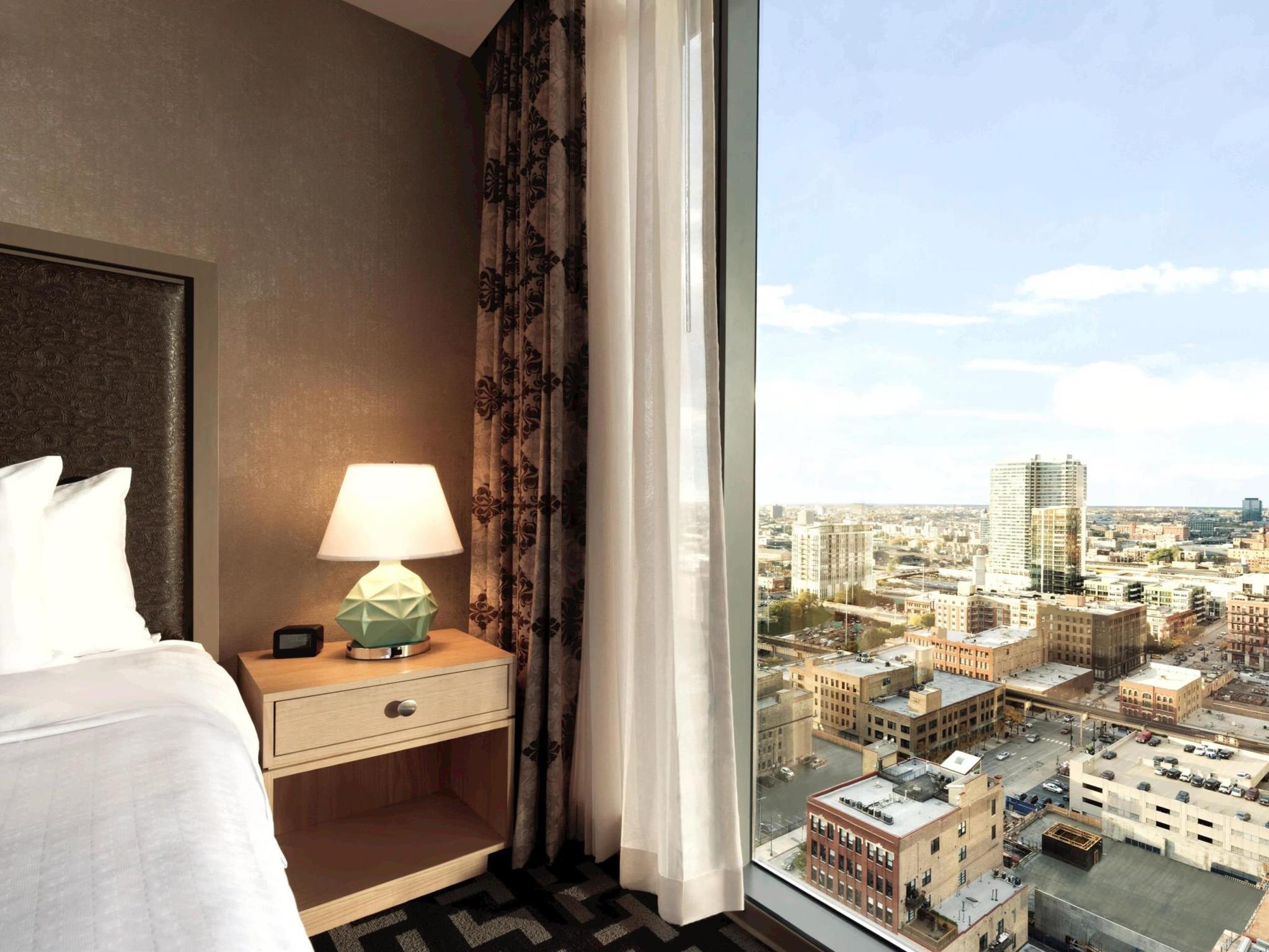 ホームウッド スイーツ バイ ヒルトン シカゴ ウエスト ループ フルトン マーケット エリア 写真