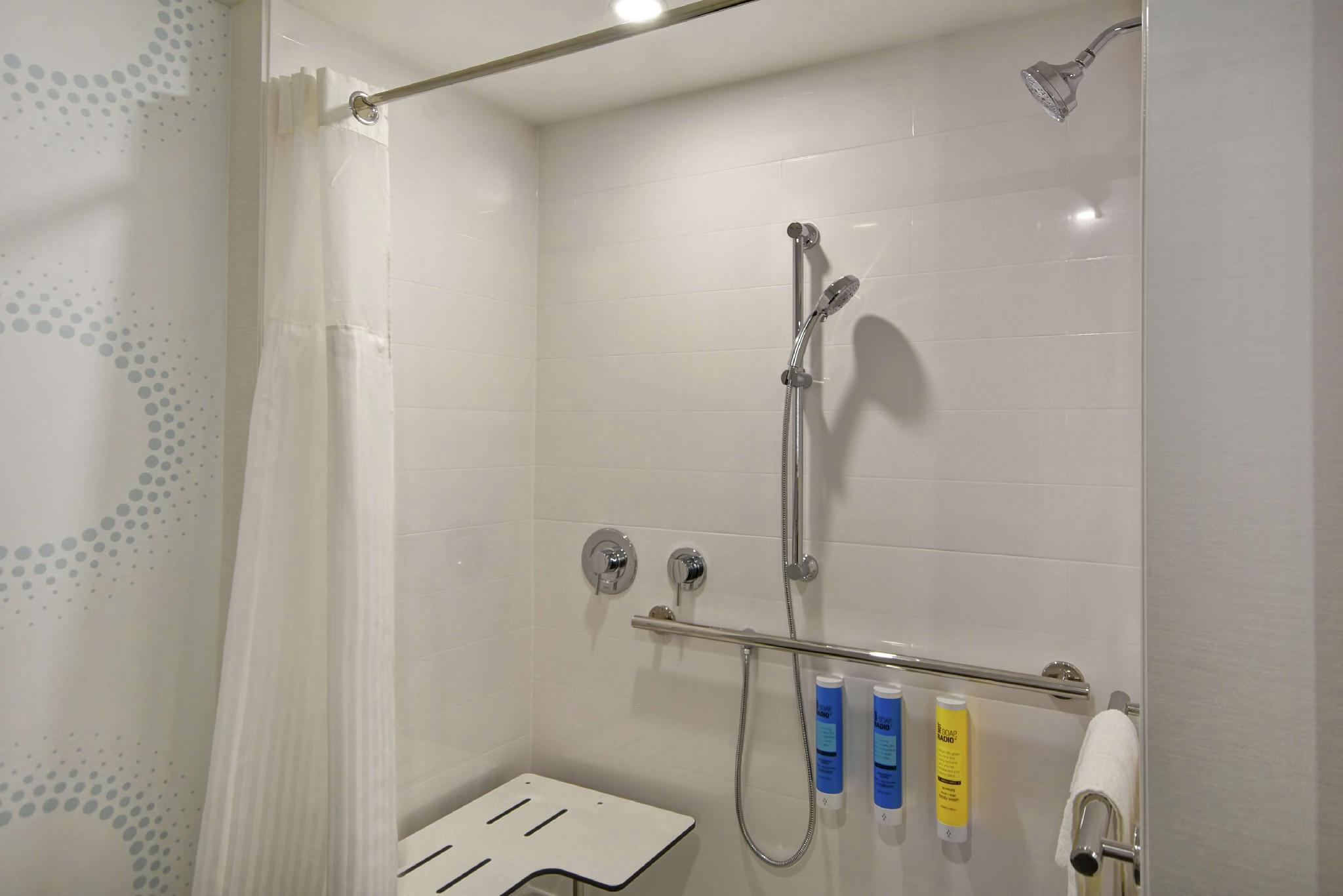 トゥルー バイ ヒルトン ビーバークリーク デイトン 写真