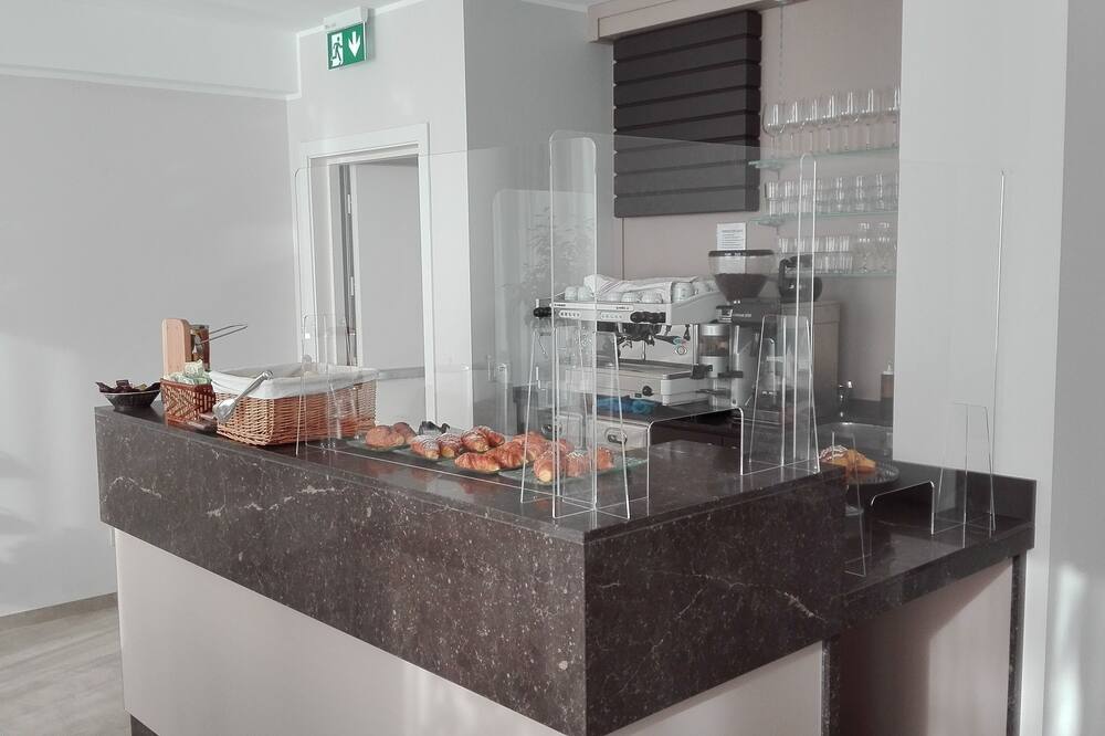 ノボ ホテル ロッシ 写真