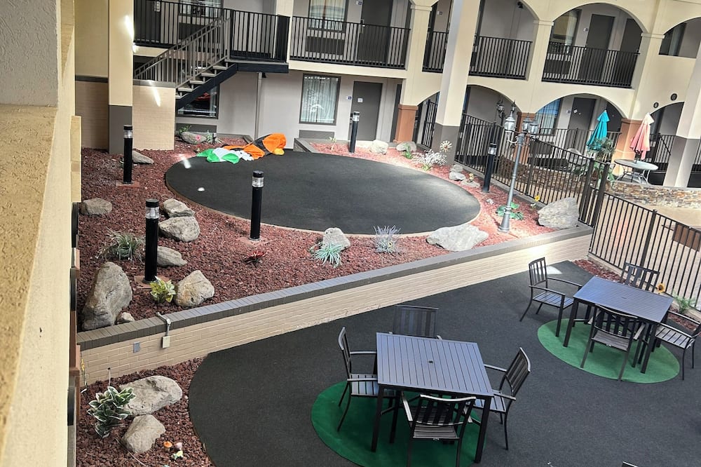 Days Inn Mattoon 写真