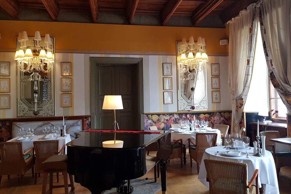 ヴェンツル 写真