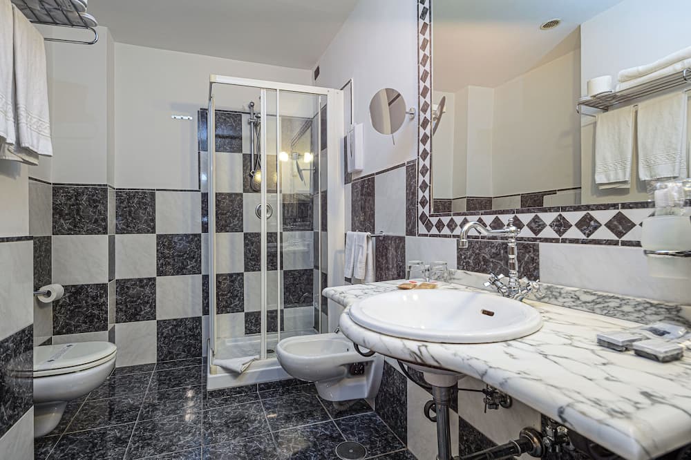 ホテル デ ラ ヴィレ 写真