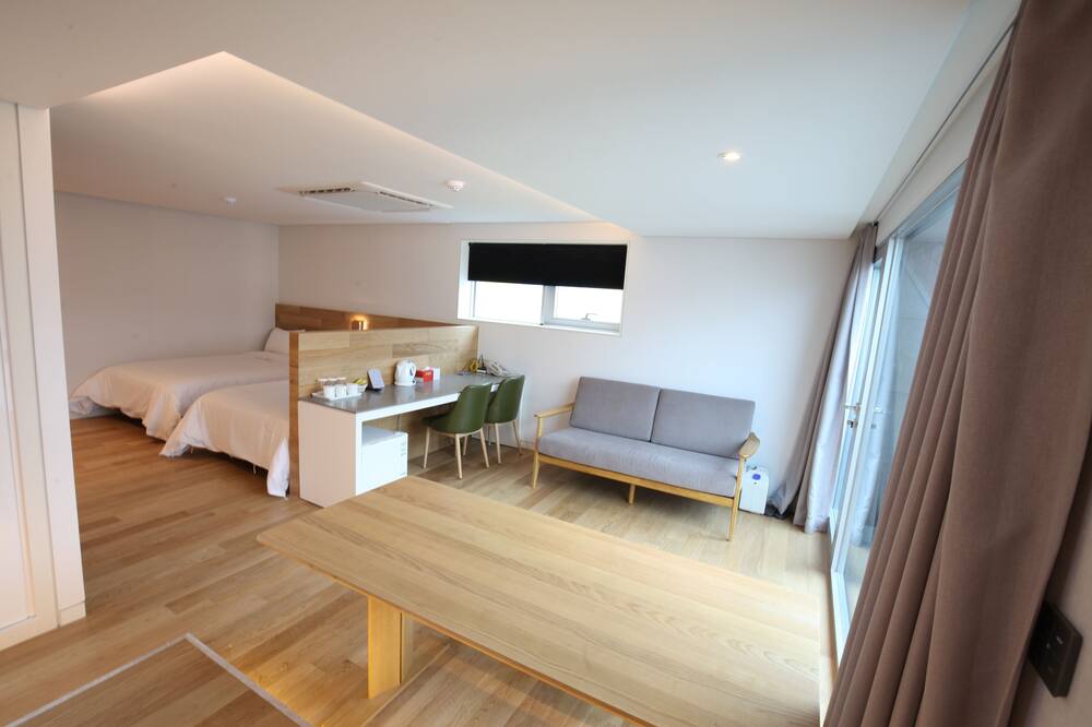 エンジェル ホテル 写真