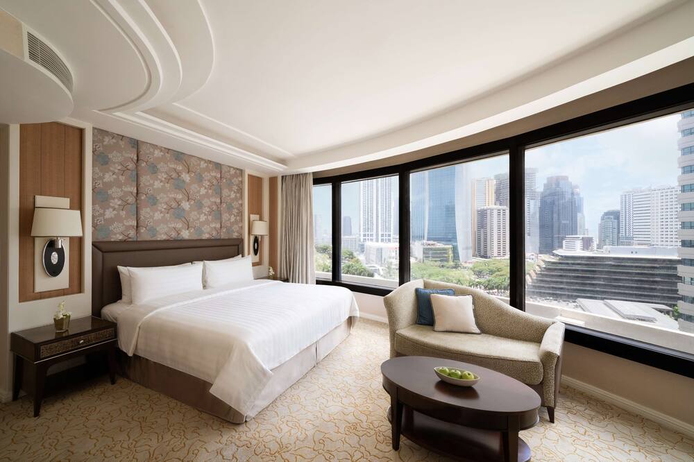 エドサ シャングリラ マニラ 写真