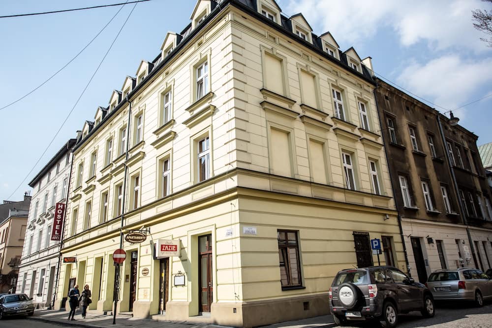 カジミェシュズ シークレット アパートメンツ 写真