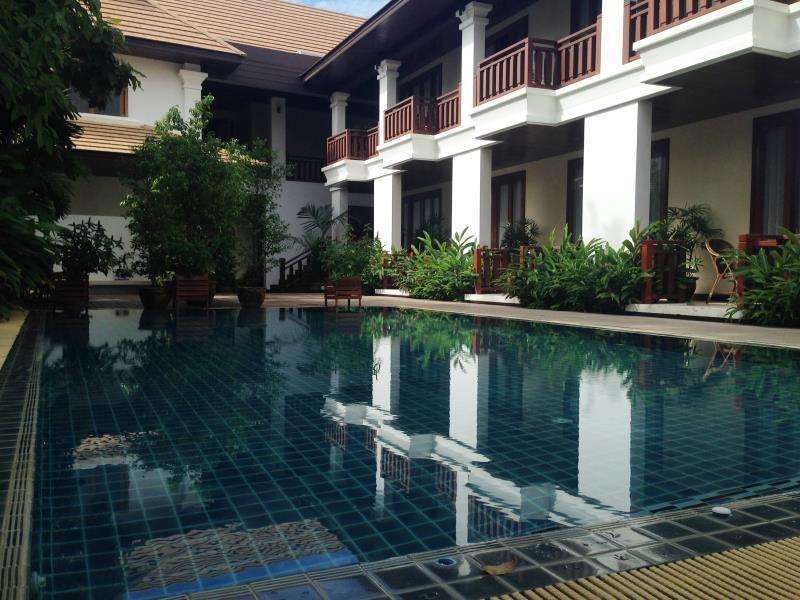 アテナ ホテル 写真