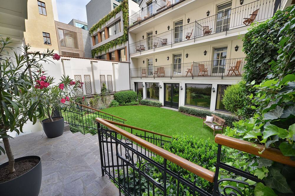 アンゲリス 写真