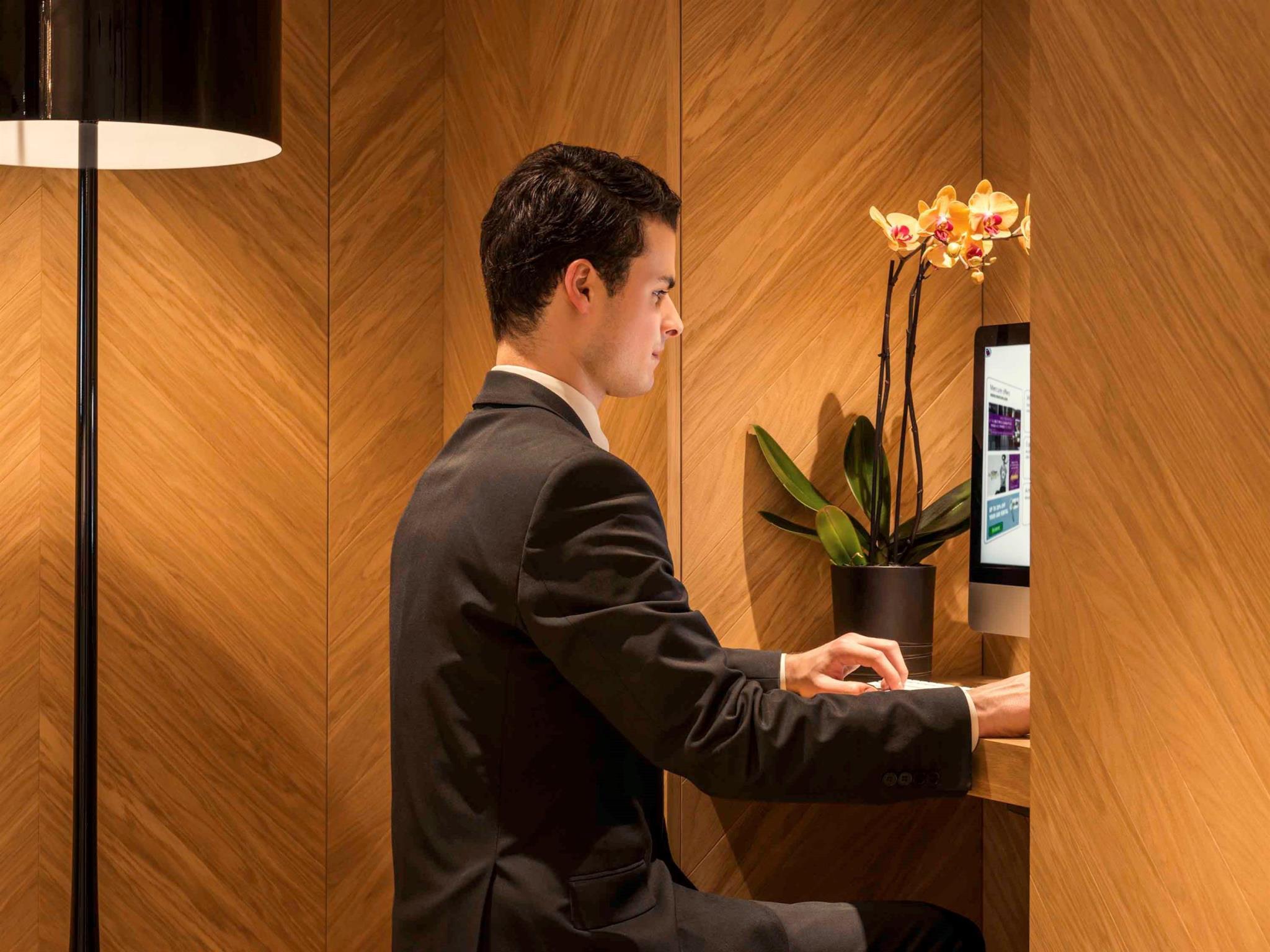 メルキュール パリ オペラ ルーヴル 写真