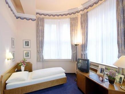 ホテル ヴィクトリア 写真