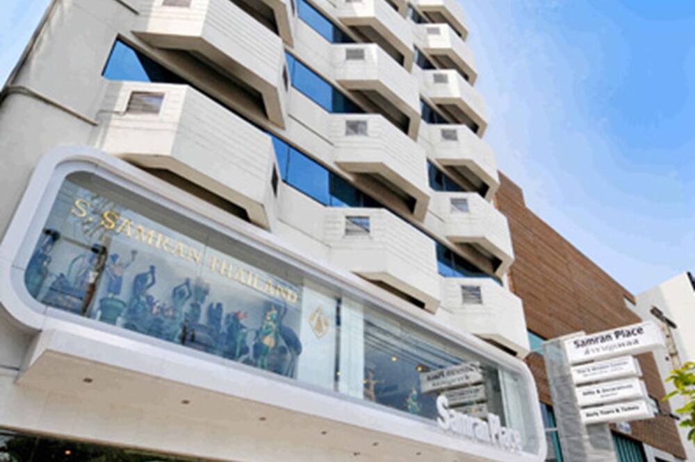 サムラン プレイス ホテル 写真