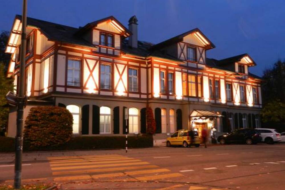 ユニーク ホテル インネレ エンゲ 写真