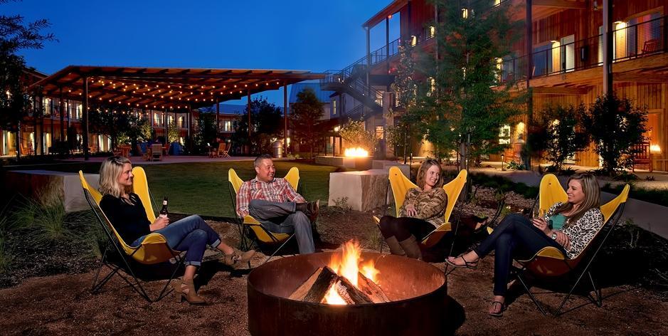 Lone Star Court, by Valencia Hotel Group 写真