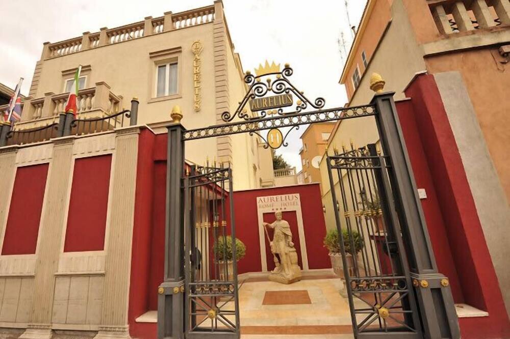 アウレリウス アート ギャラリー ホテル 写真