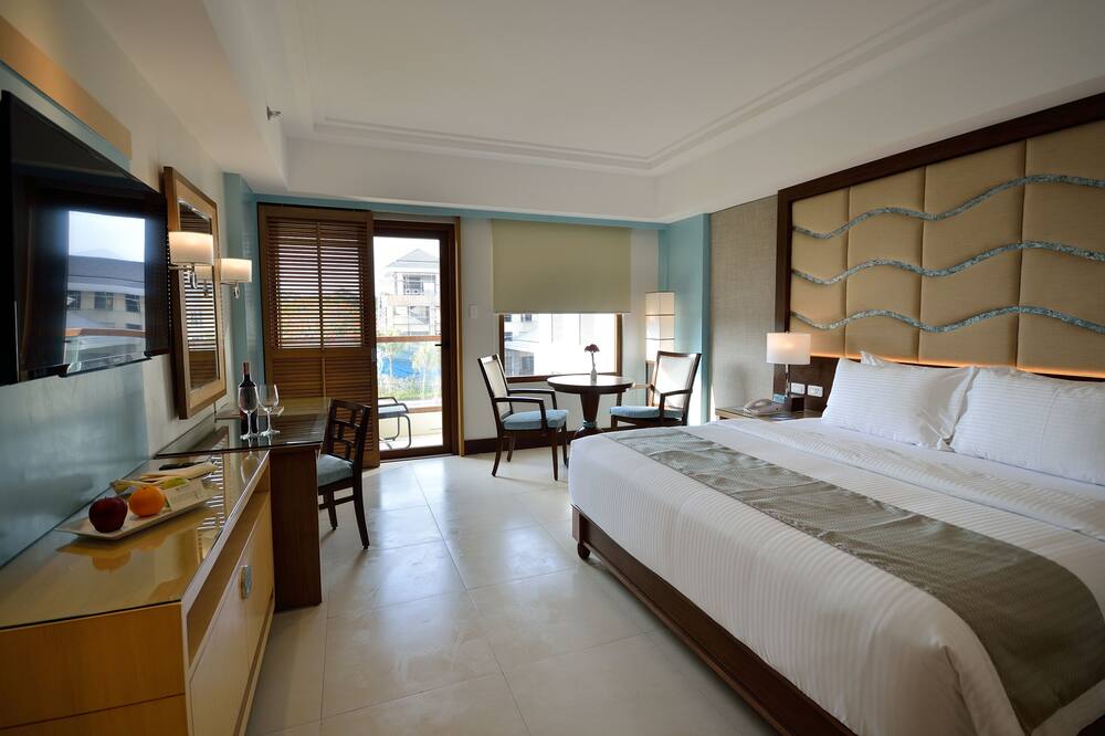 ヘナン リゾート アローナ ビーチ 写真