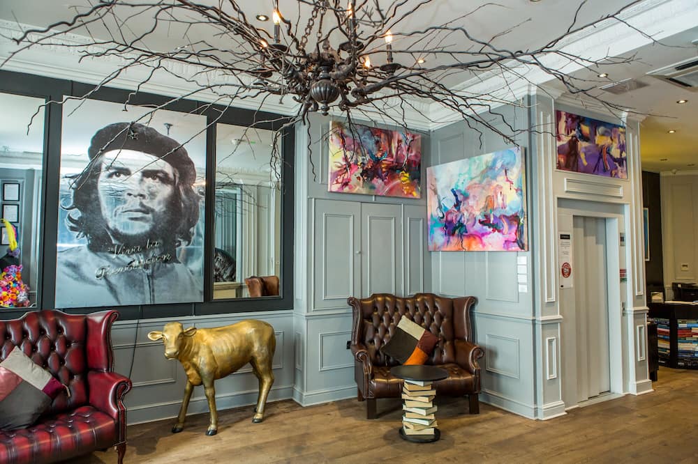 ザ エキジビショニスト ホテル バイ ザキーコレクションズ 写真