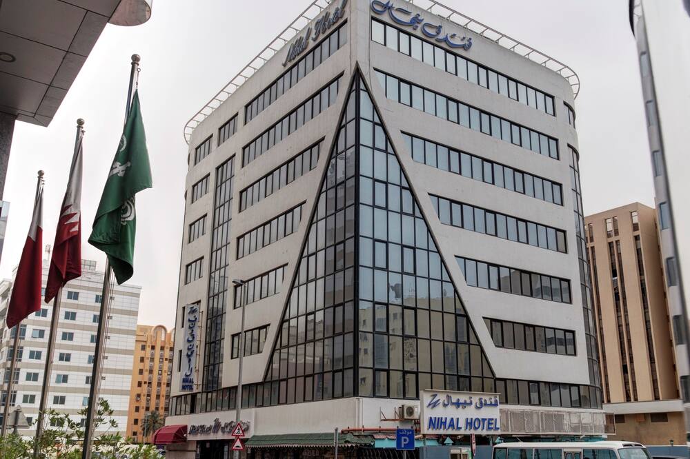 ニアル ホテル 写真