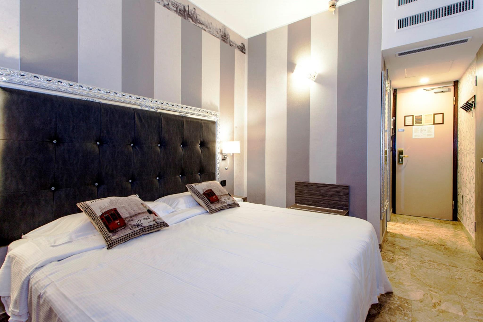 ホテル カノーヴァ 写真