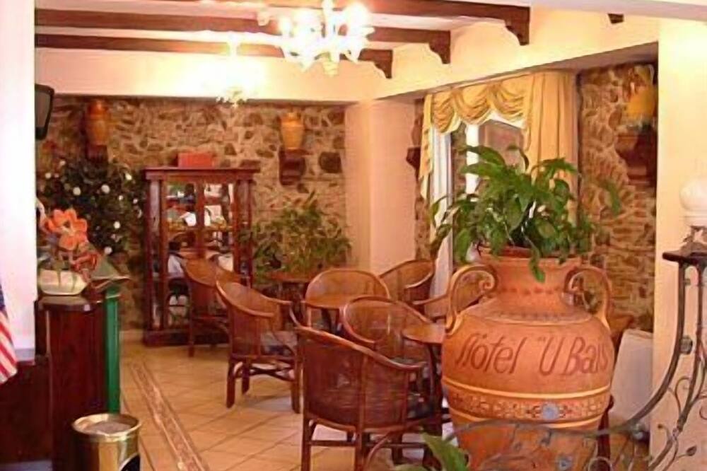 ホテル U バイス 写真