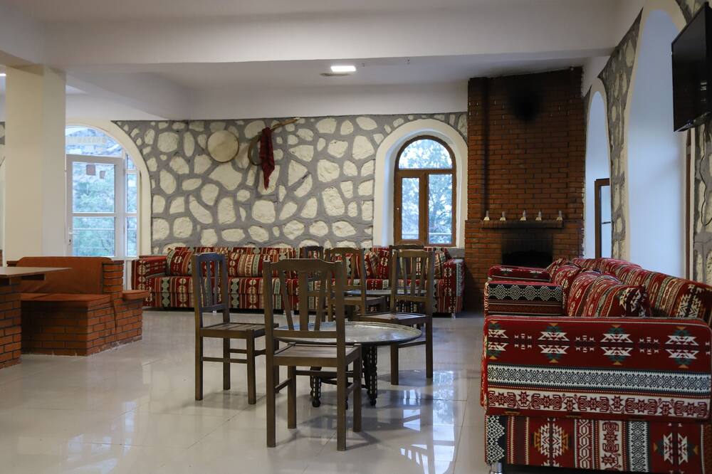 ホテル ユーフラト ネムルート 写真