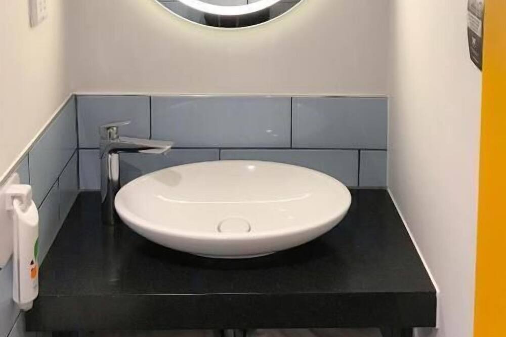 Manchester Portland By Sunday 写真