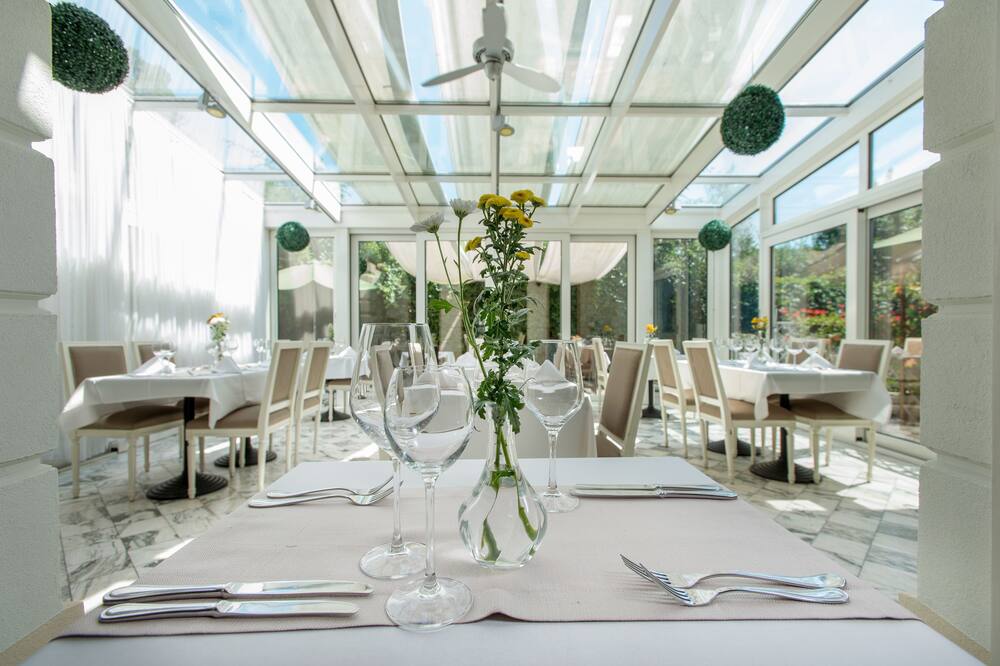 ホテル ドヴフ コシチューシュコ 写真