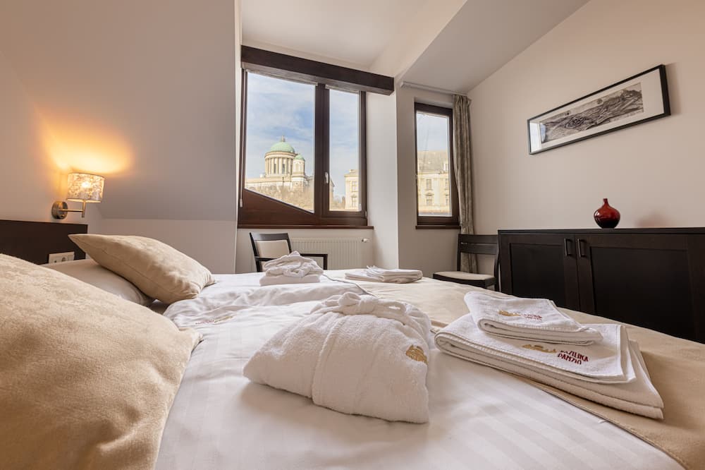 バジリカ アラット 写真