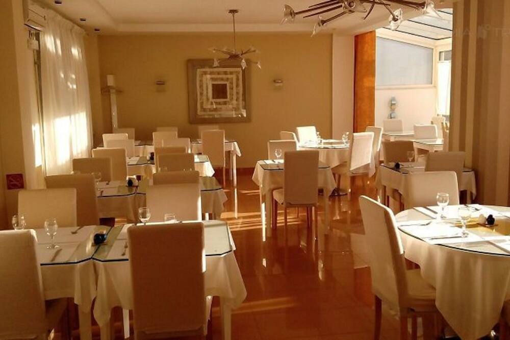 オテル レヴァンタイユ 写真