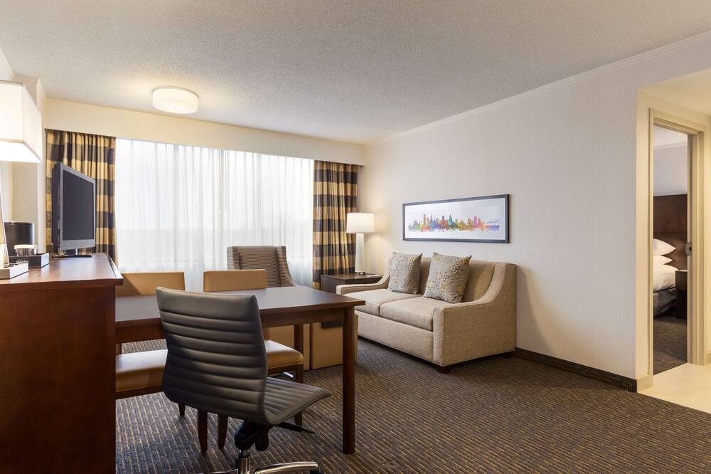 Embassy Suites by Hilton Baltimore at BWI Airport 写真