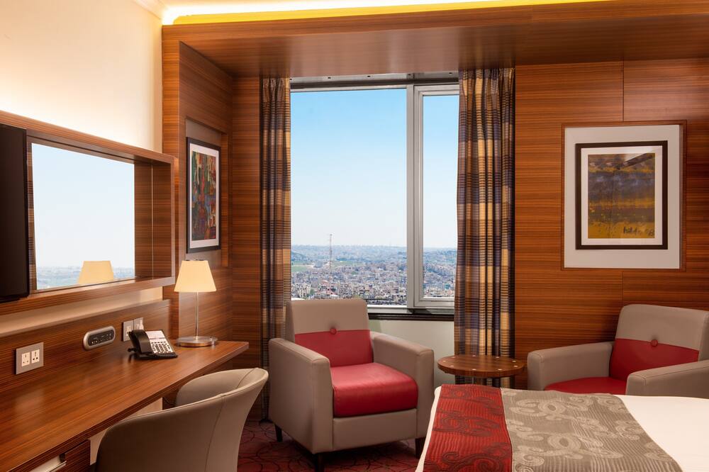 クラウンプラザ アンマン バイ IHG 写真