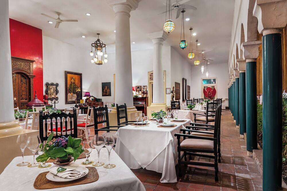 ホテル トゥグ ブリター 写真