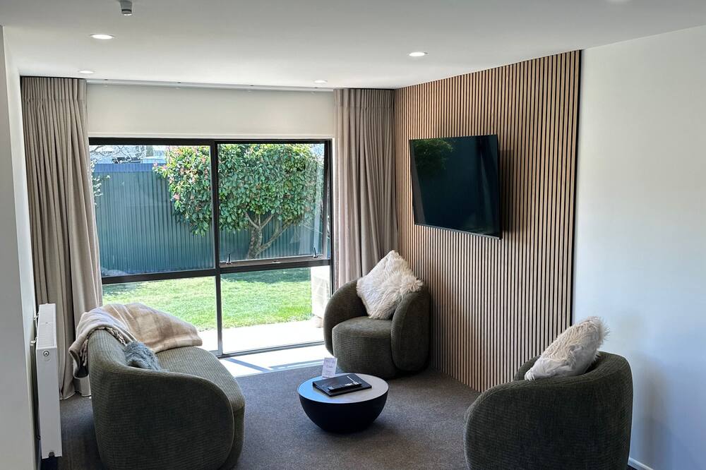 ザ レイクス モーテル トワイゼル 写真