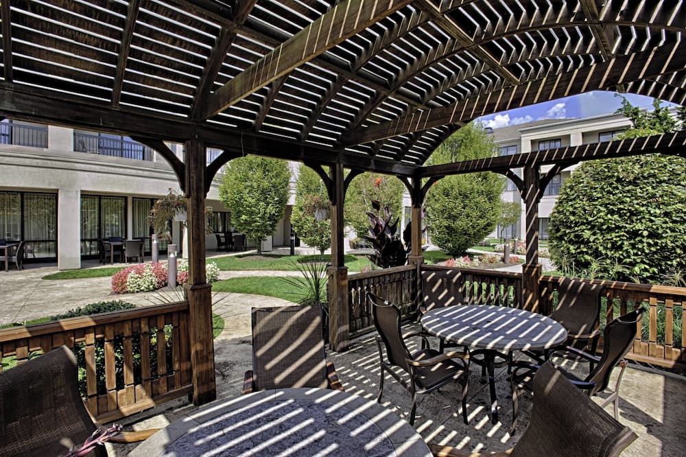 Courtyard by Marriott Wall at Monmouth Shores Corporate Park 写真