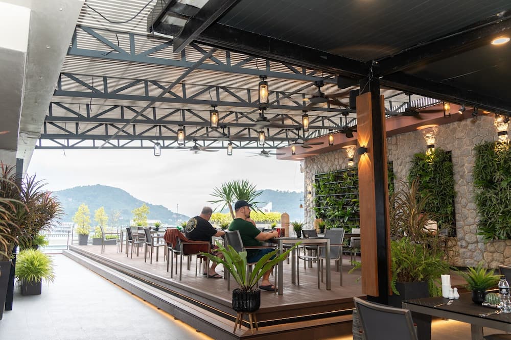 ザ ギグ ホテル 写真