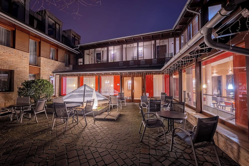 バジリカ アラット 写真