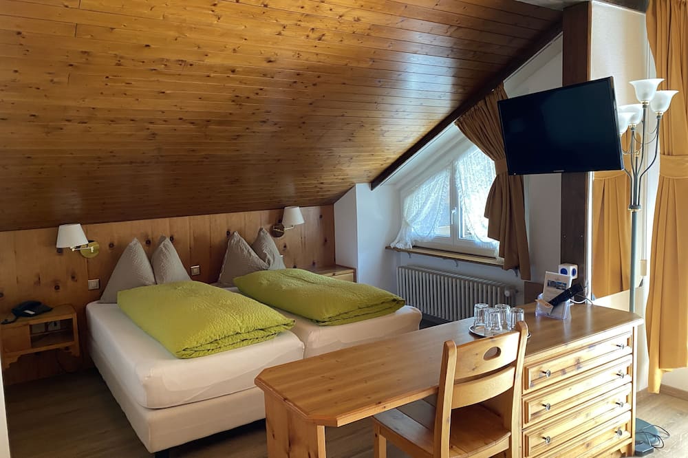 ホテル アドニス 写真