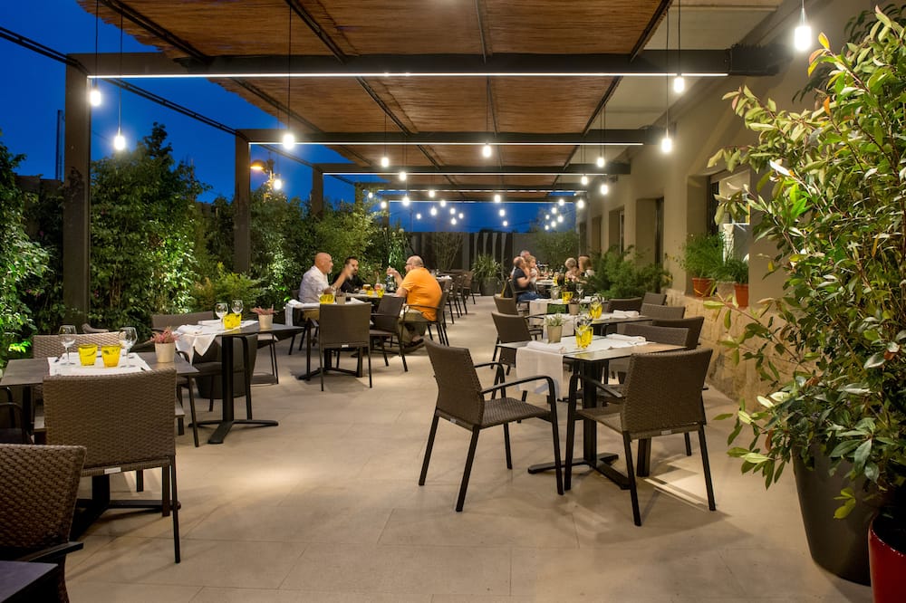 イビス スタイルズ フィゲレス ロンダ 写真