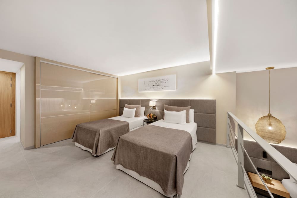 ホテル アルムダイナ 写真