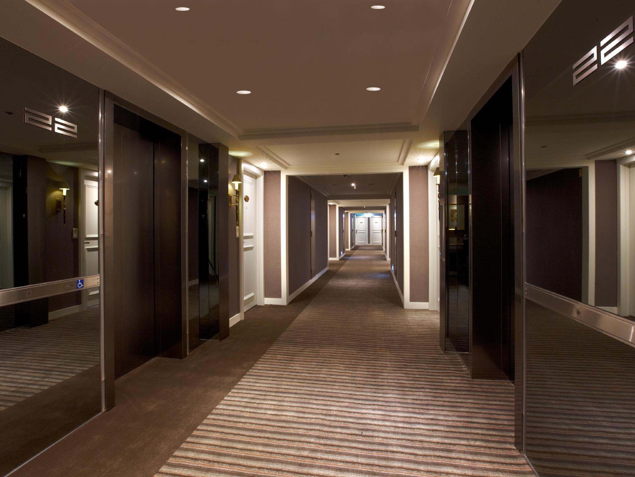 ホテル ロイヤル シンチュー 写真