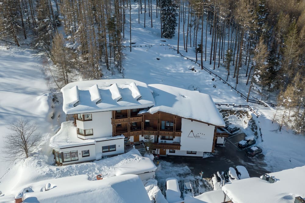 アパートメント アルピン 写真