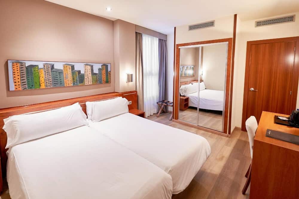 ホテル ガルビ ミレニ 写真