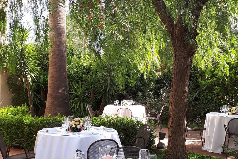 ホテル マジェスティ バーリ 写真