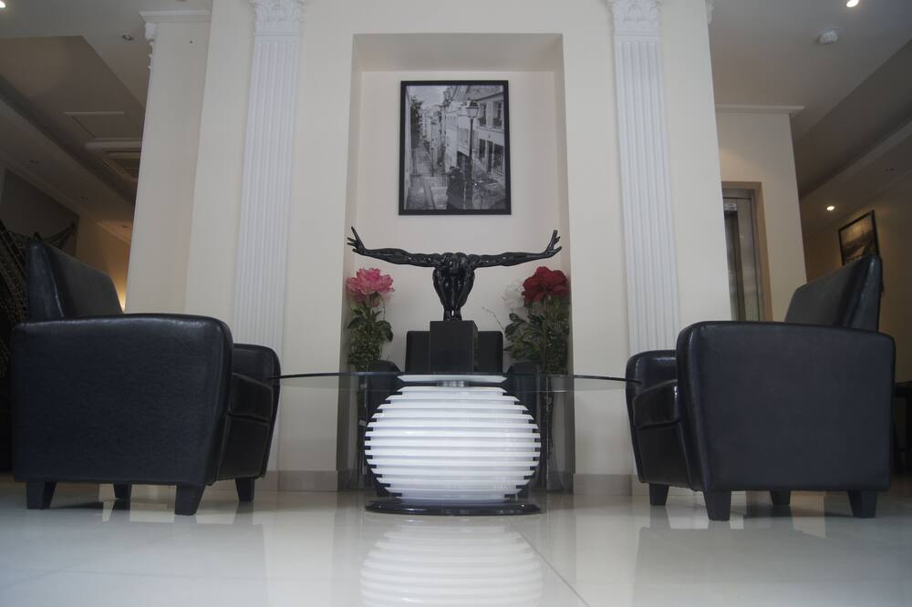 ホテル レジナ モンマルトル 写真